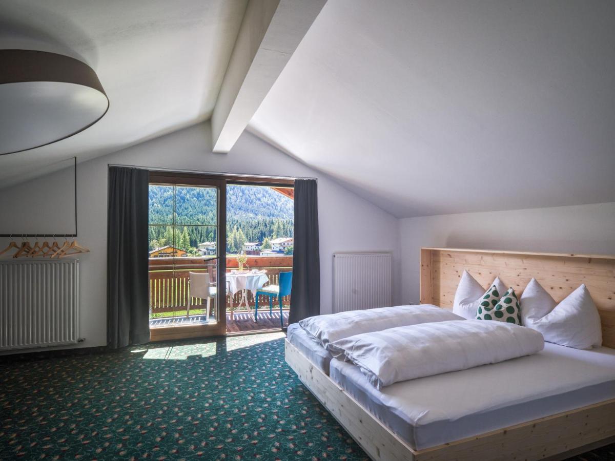 Design Apartments & Zimmer - Zugspitze Leutasch Luaran gambar