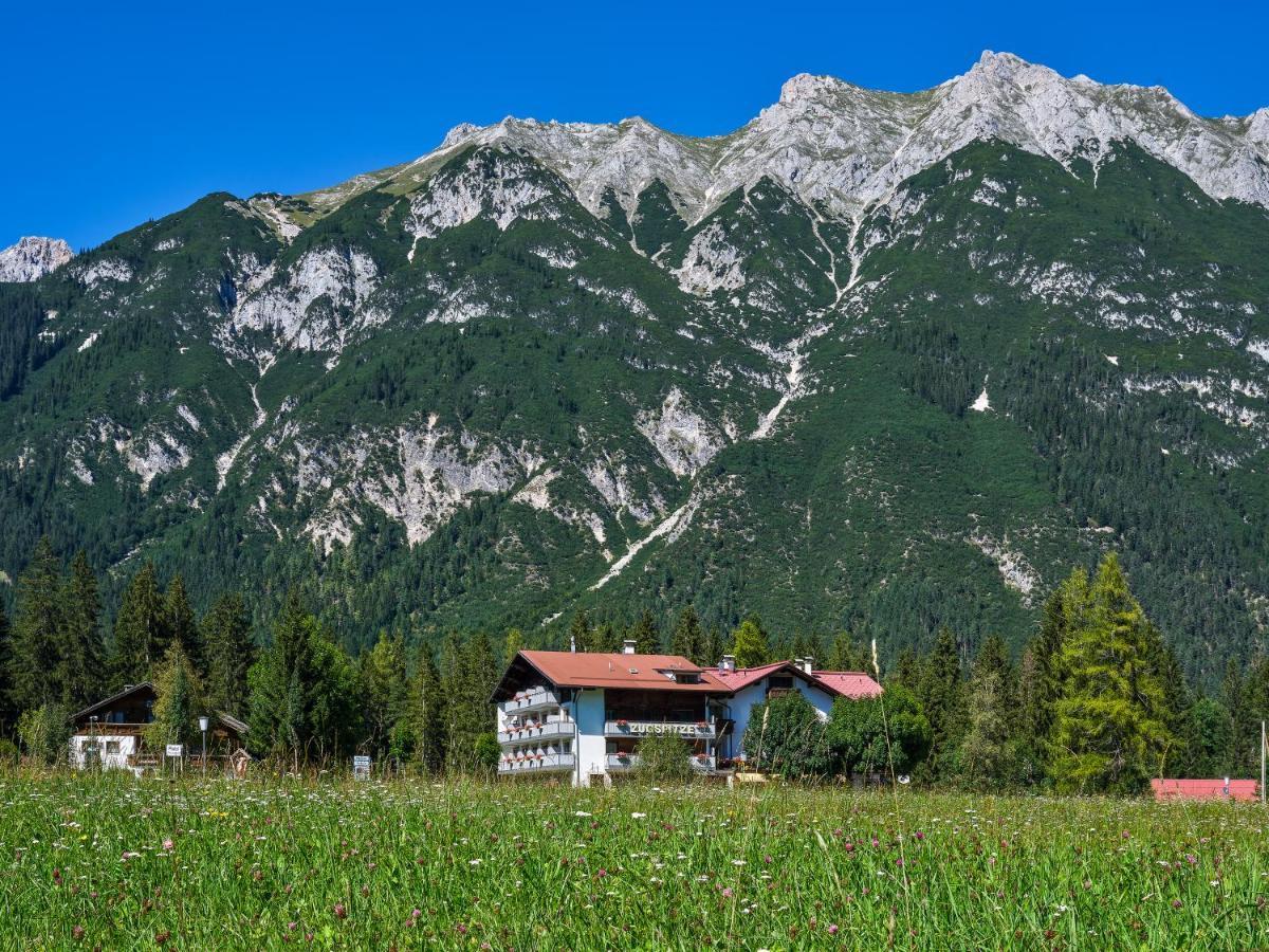 Design Apartments & Zimmer - Zugspitze Leutasch Luaran gambar