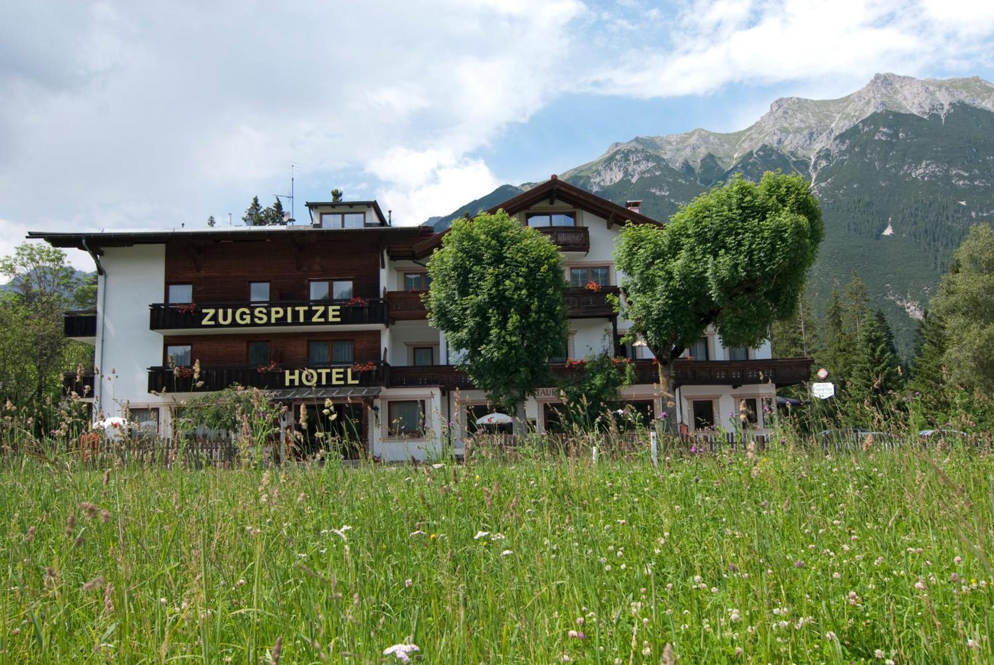 Design Apartments & Zimmer - Zugspitze Leutasch Luaran gambar